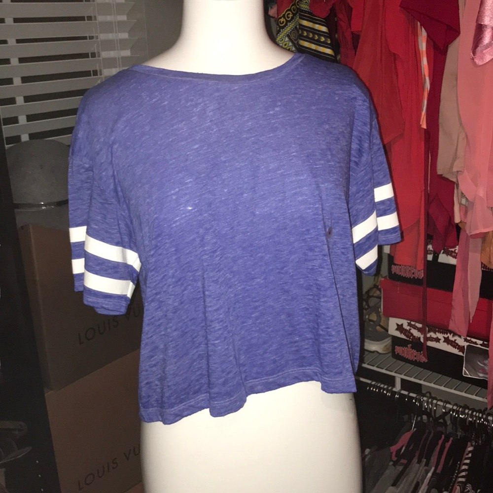 Crop aeo tee